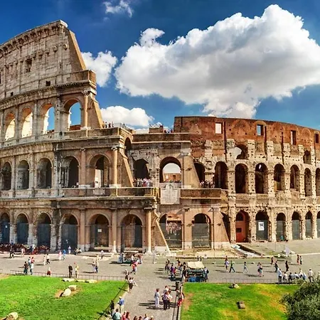 Mini Near Colosseum Metro A Casa vacanze Roma
